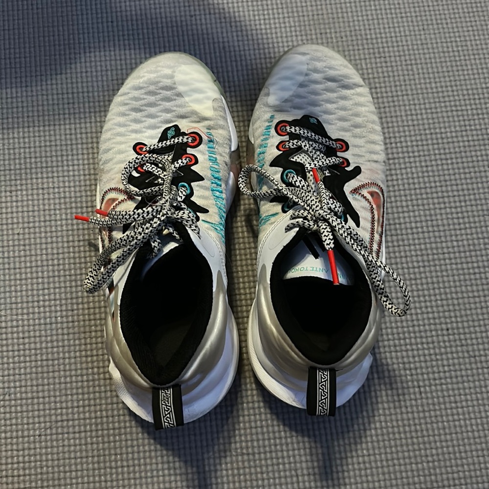 Women’s Giannis basketball shoes